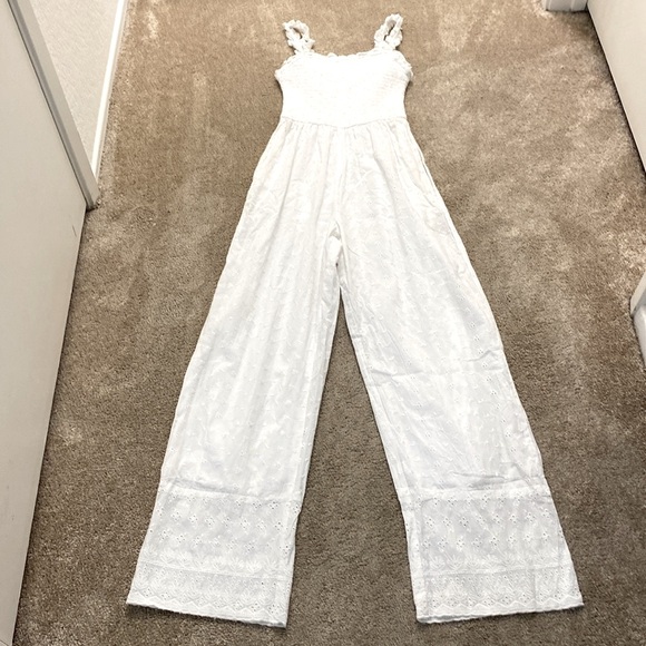 Jessica Simpson Pants - NEW-JESSICA SIMPSON WHITE ELITE JUMPER